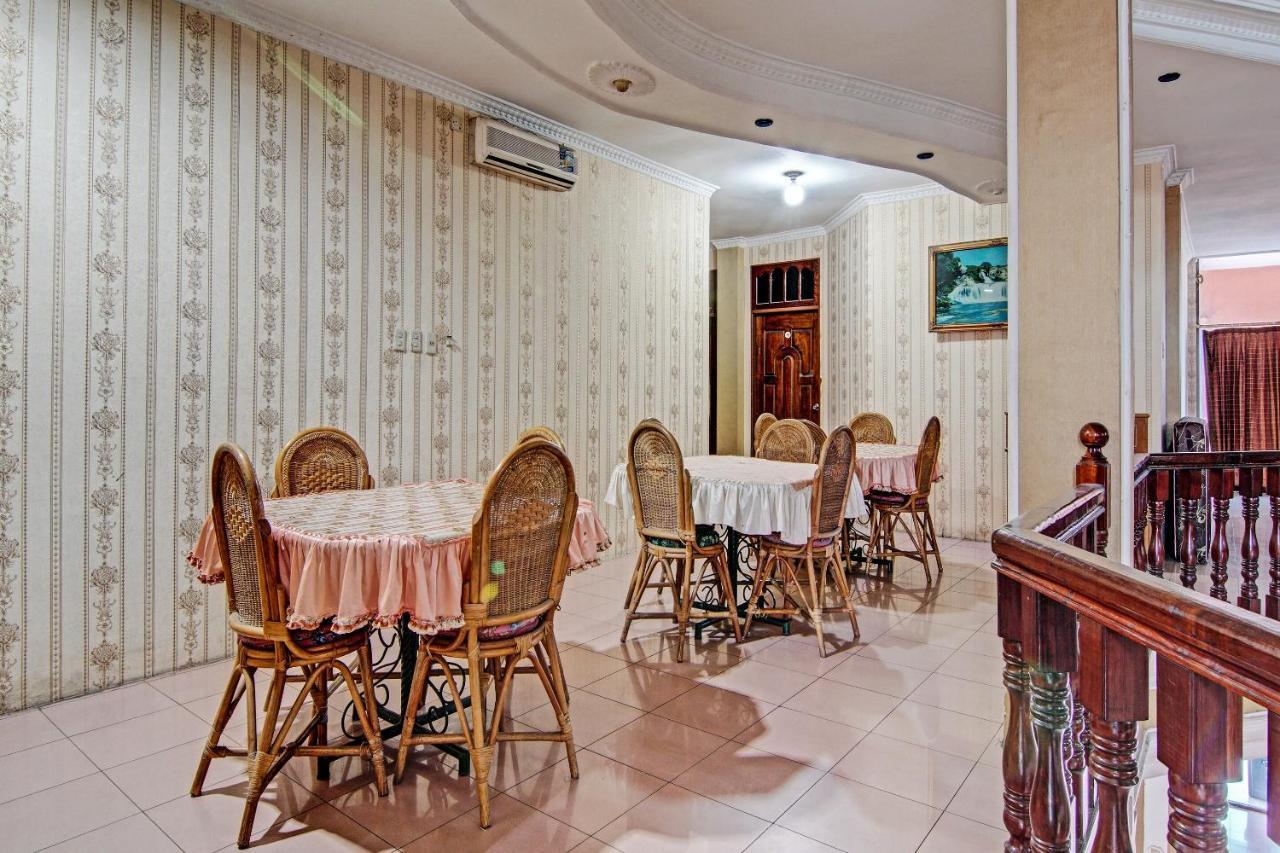 Oyo 92551 Netra Hotel Ujunbatu Exterior foto